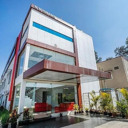 Square Inn Devanahalli Экстерьер фото